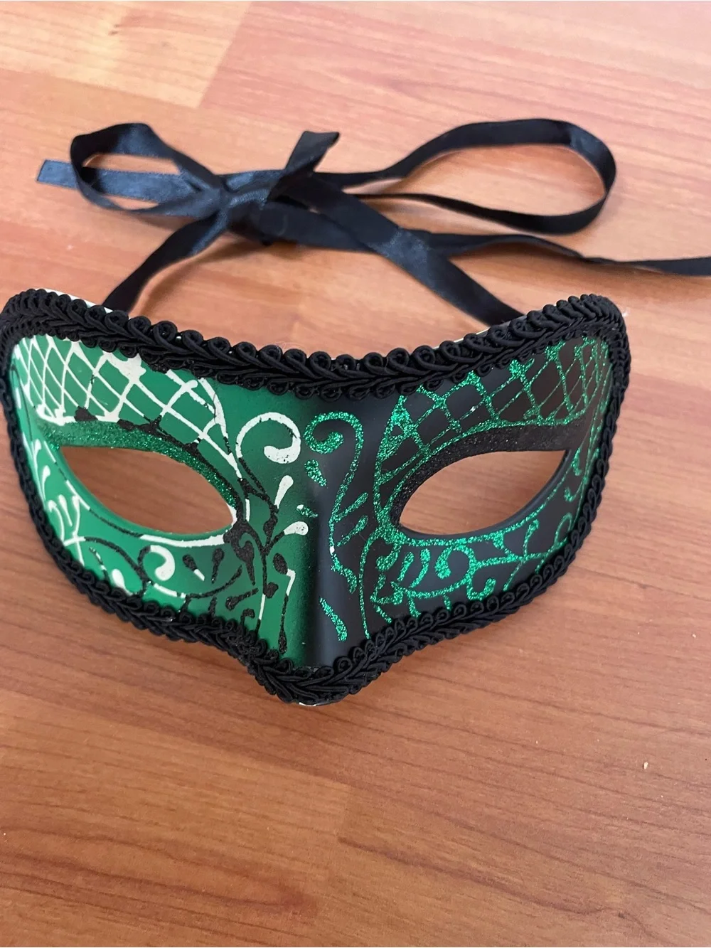 Green Venetian Masquerade Eye Mask with Black Trim